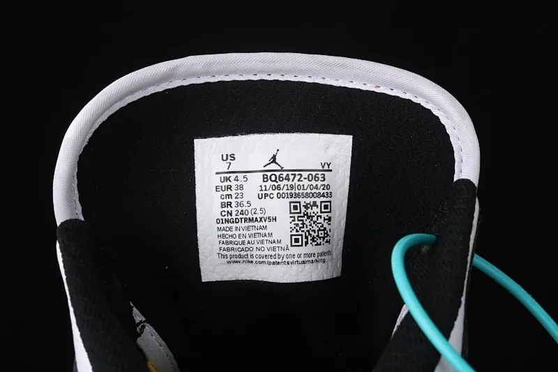 All categories Air Jordan Jordan series basketball shoes Air Jordan 1 Mid Air Jordan 1 Mid AJ1 Joe 1 red and yellow color hook Yuanyang mid-top basketball shoes BQ6472-063